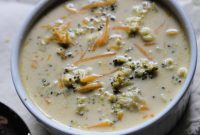 Creamy Slow Cooker Broccoli Cheddar Soup