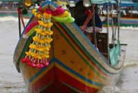 Chao Phraya River Journey Through Historic Bangkok