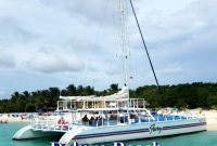 Deluxe Cozumel Catamaran Snorkel and Beach Adventure