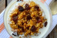 Overnight Crock Pot Pumpkin Oatmeal