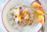 Slow Cooker Peaches and Cream Oatmeal Recipe