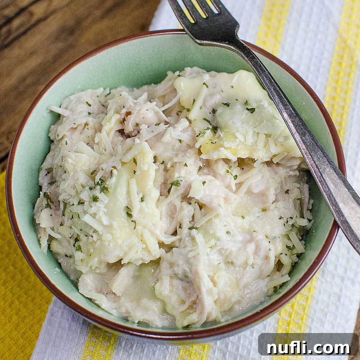 Cheesy Slow Cooker Chicken Ravioli 1 featured 111909