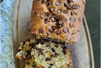 How to Make Chocolate Chip Banana Bread