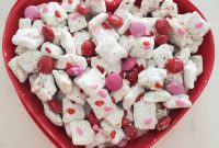 Sweetheart Muddy Buddies