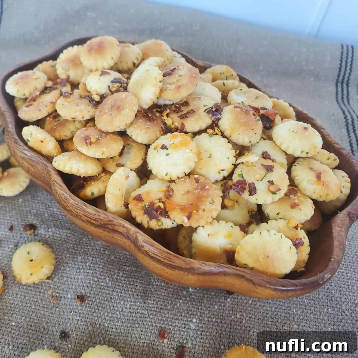 Spicy Seasoned Oyster Crackers 1 featured 147202