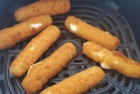 Crispy Air Fryer Mozzarella Sticks