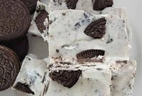 Easy 3-Ingredient Oreo Fudge