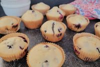Quick and Fluffy Bisquick Blueberry Muffins