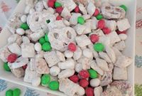 Santa’s Favorite Reindeer Treat Mix