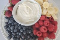 Dreamy 3-Ingredient Marshmallow Fluff Fruit Dip