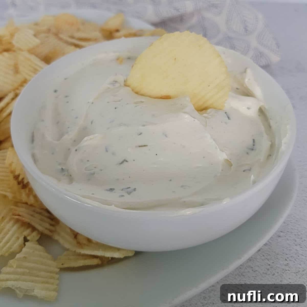 Quick 3-Ingredient Potato Chip Dip 1 featured 154703