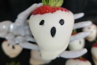 Spooky Sweet Strawberry Ghosts for Halloween
