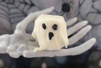 Spooky 3 Ingredient Marshmallow Ghosts