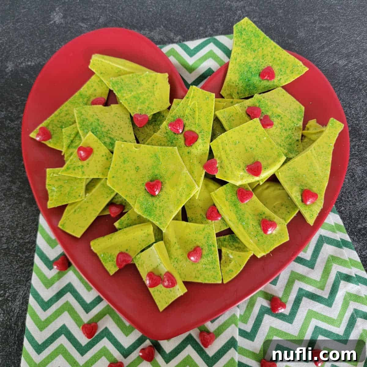 Festive Grinch Bark Made Easy 1 featured 159132