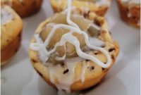 2-Ingredient Cinnamon Roll Apple Pie Bites