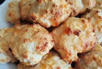 Red Lobster Copycat Cheddar Bay Biscuits