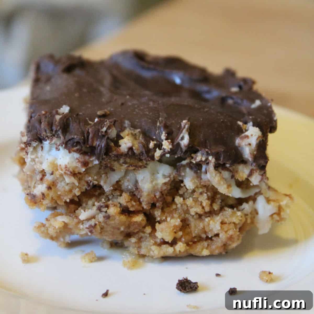 Homemade Almond Joy Bars 1 featured 70713