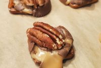 Easy 3 Ingredient Rolo Pretzel Turtles