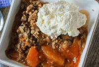 Easy 3-Ingredient Slow Cooker Apple Spice Dump Cake