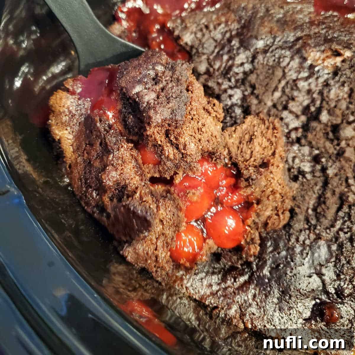 Easy Slow Cooker Chocolate Cherry Dump Cake 1 featured 74197