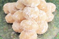Melt-Away Snowball Cookies