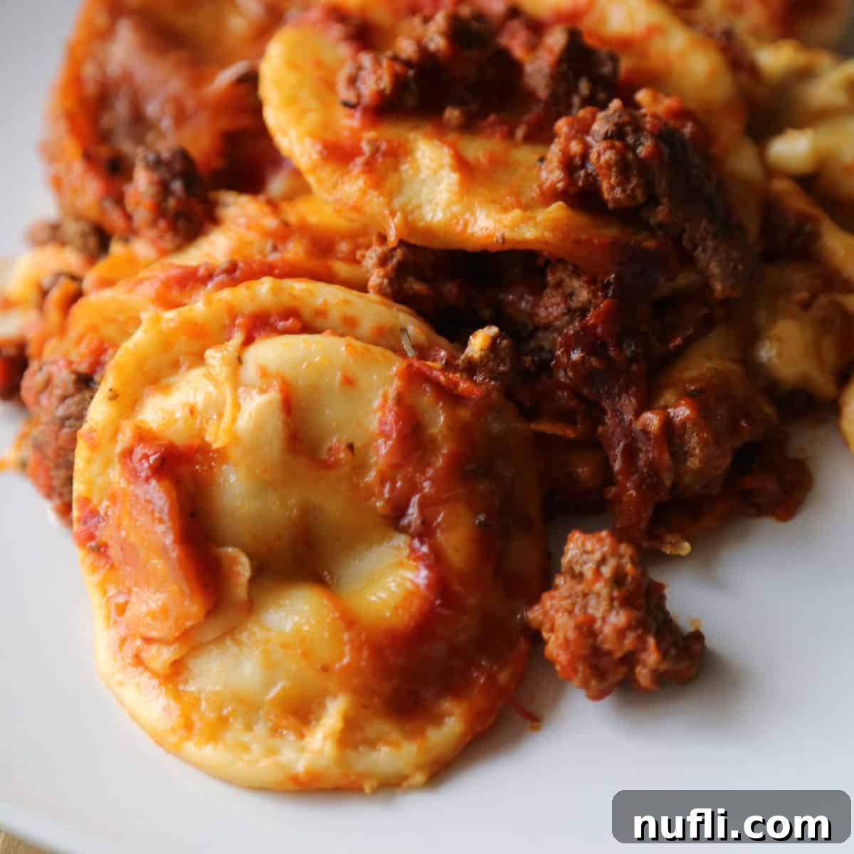 Easy Crockpot Ravioli Lasagna 1 featured 97073