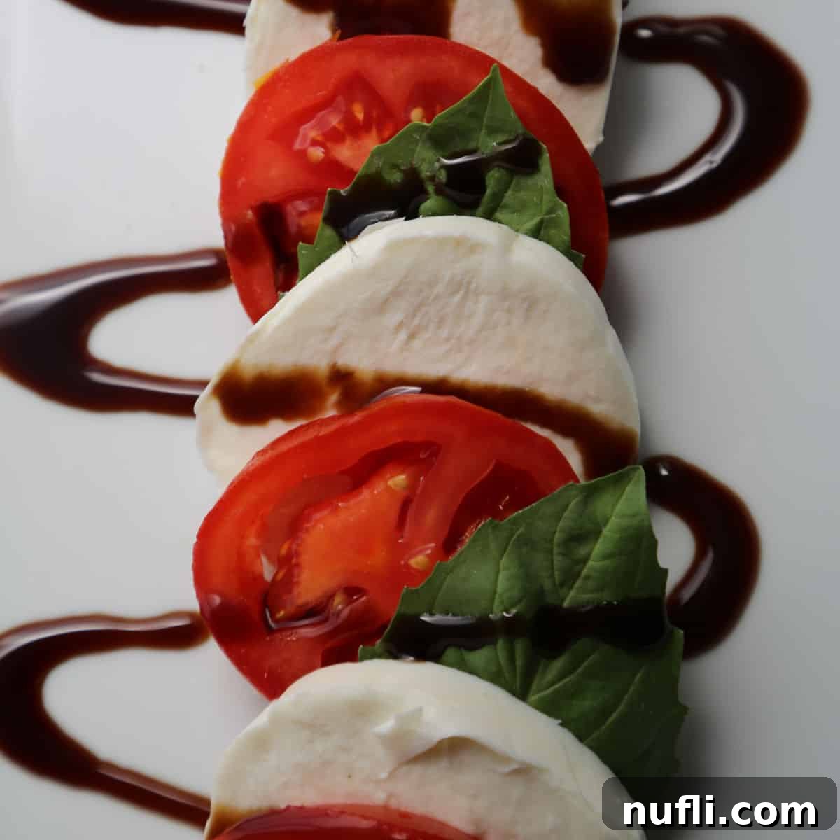 Simple & Irresistible Caprese Salad 1 featured 99241