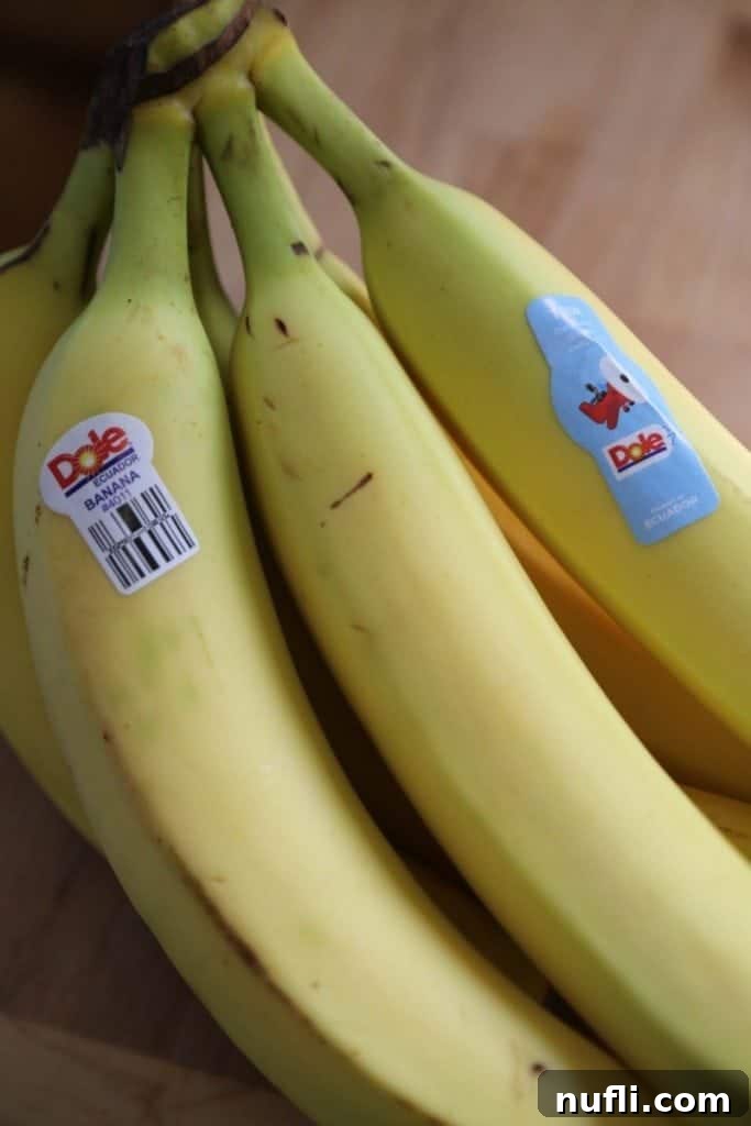 Creamy Peanut Butter Banana Smoothie Guide 3 Dole Bananas