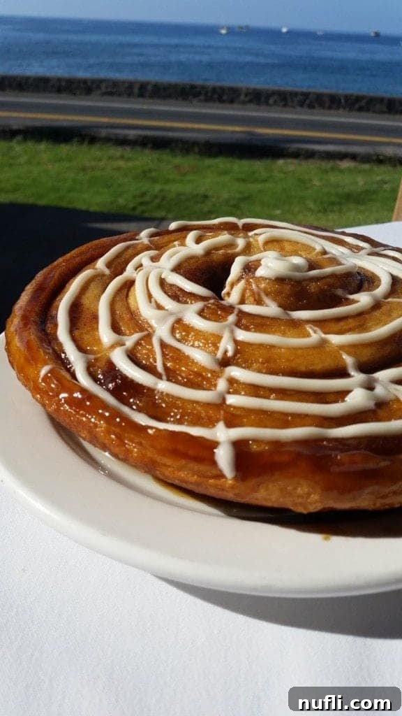 Cinnamon Roll from Island Lava Java Kona - A Decadent Breakfast