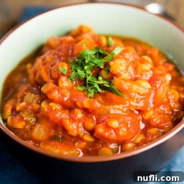 Vegan lentil Soup in a bowl