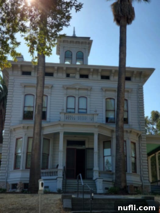 JOhn Muir National Historic Site house with palm trees