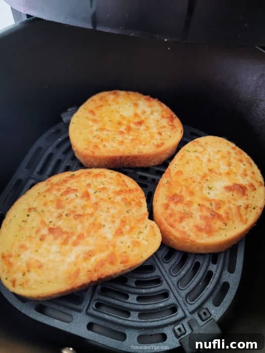 Air fried texas toast in the air fryer basket