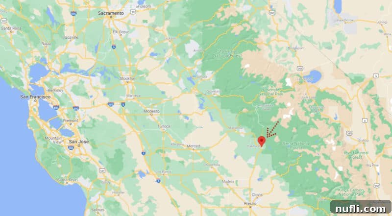 California map with an arrow showing where Oakhurst is