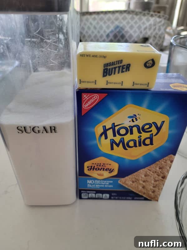 Graham Cracker Crust ingredients, Sugar unsalted butter and graham crackers