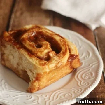 Homemade Apple Cinnamon Rolls